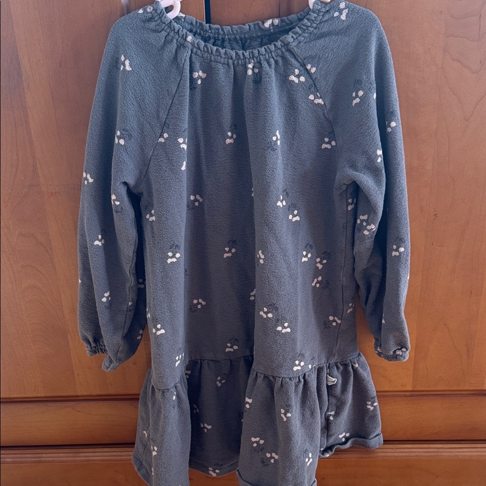 Girls' Gray Floral Ruffle-Hem Dress